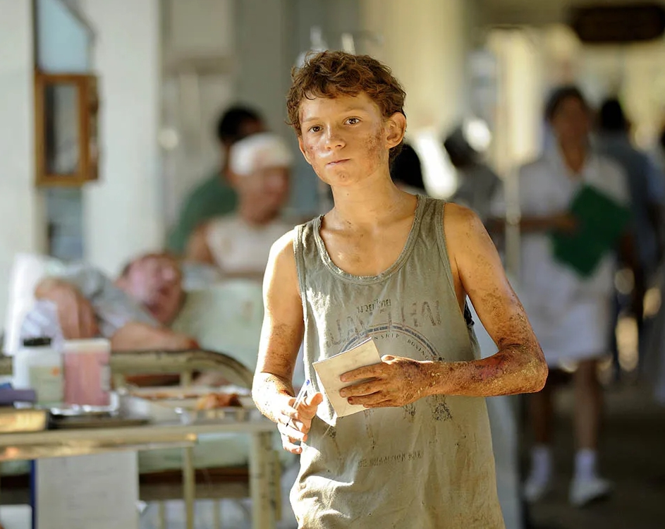 Британский актер Том Холланд в молодости.